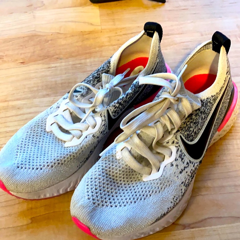 Great Used Nike Epic React Sneakers!